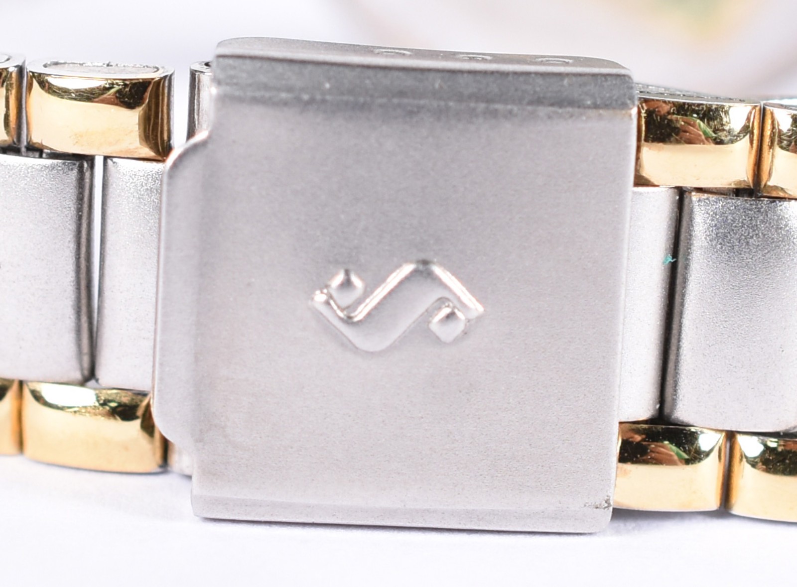 Relógio SECULUS feminino, pulseira em aço fosco e dourados e... - foto 3 de 7