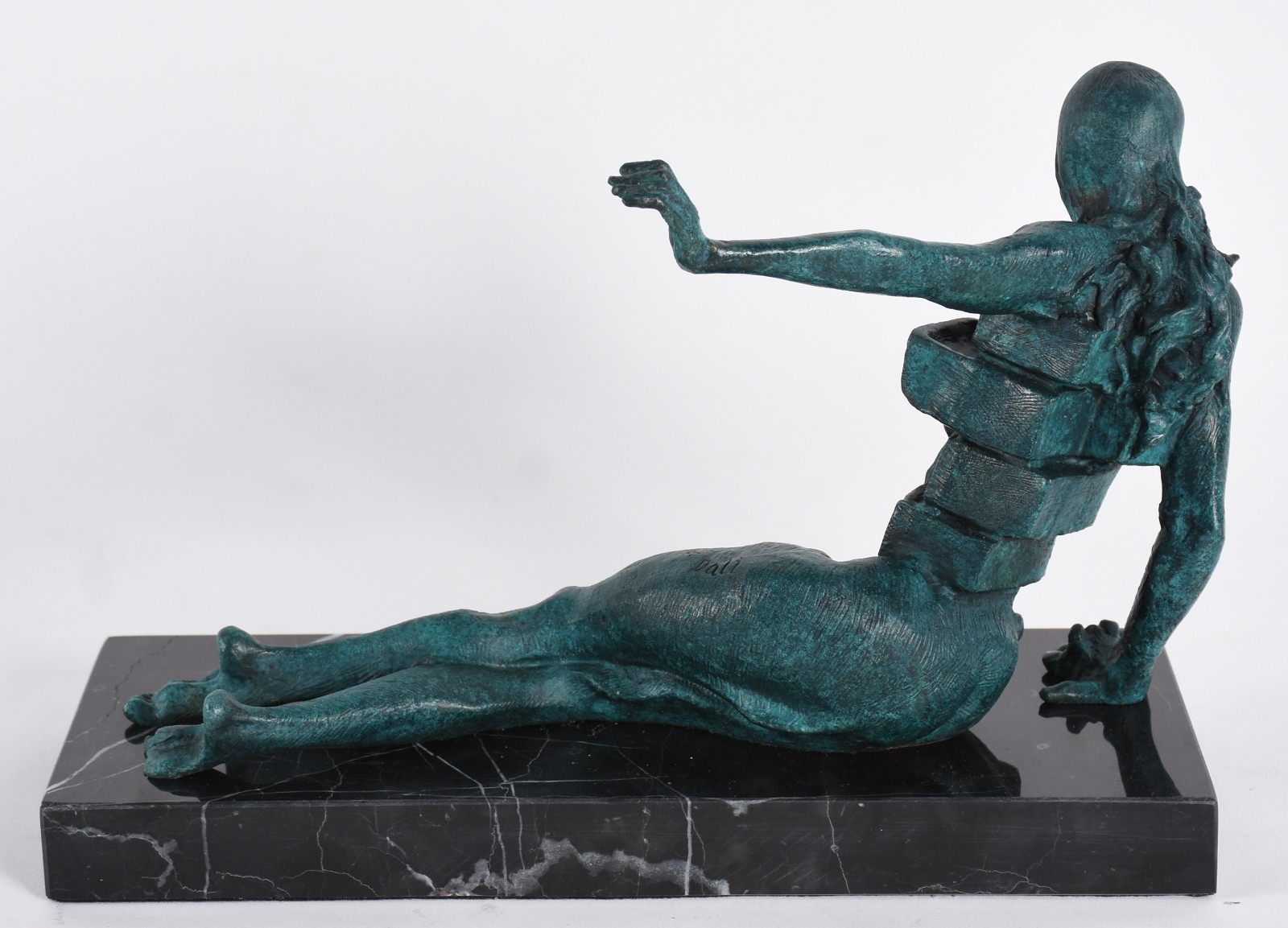 Salvador Dalí (1904-1989), Mulher com gavetas - foto 3 de 5