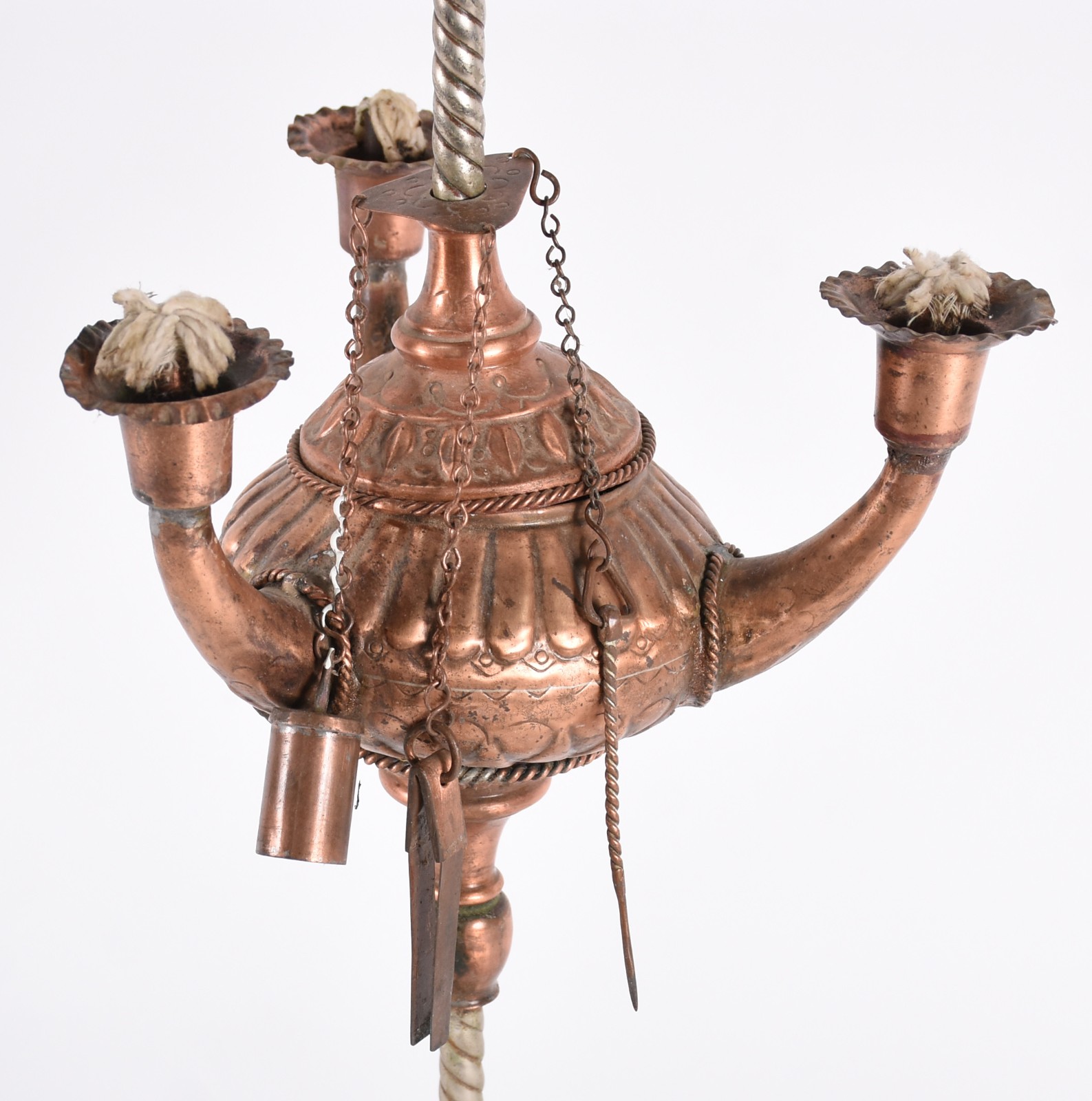 Lanterna oriental de metal para 3 velas. - foto 4 de 4