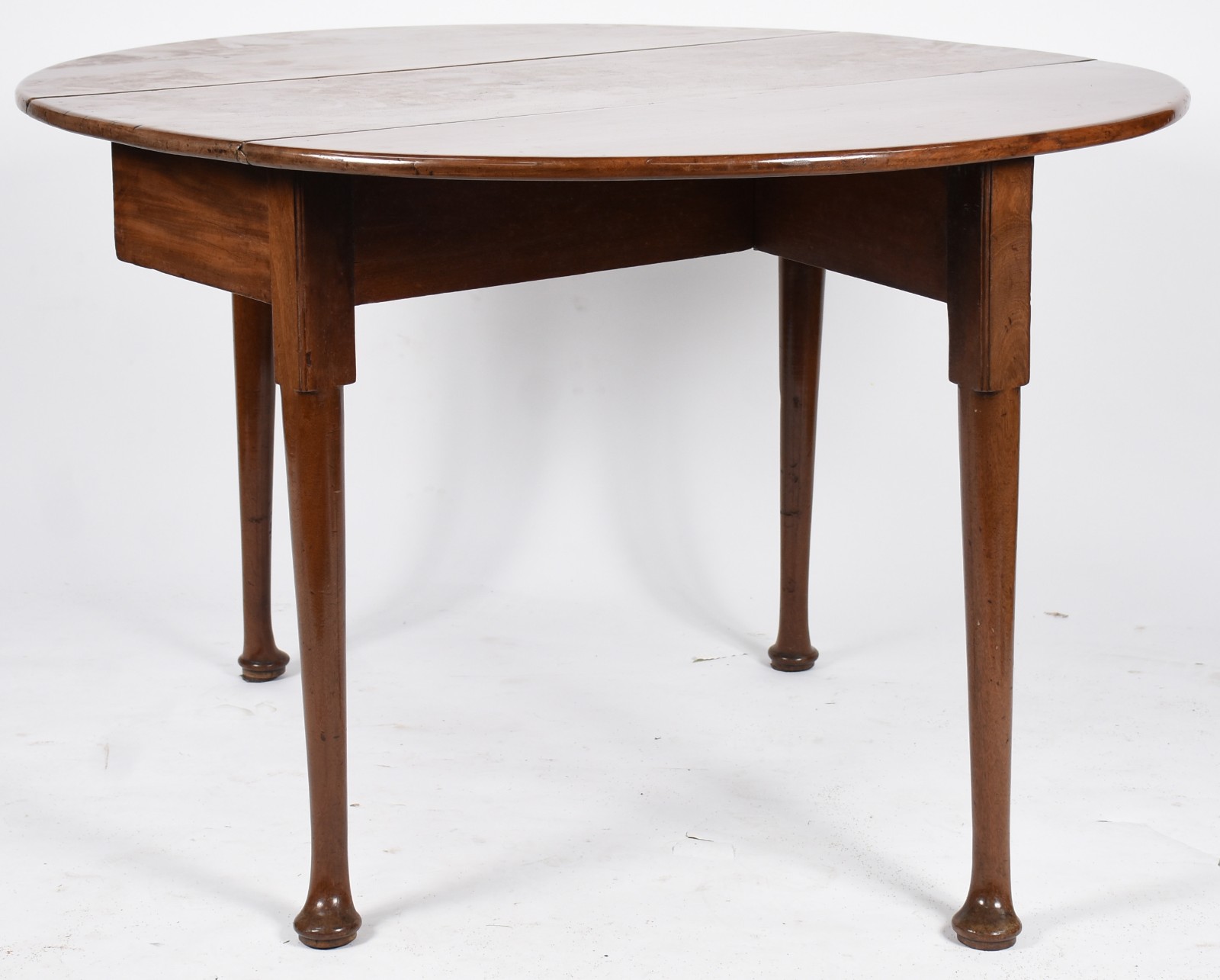 Mesa inglesa de abas em madeira nobre. Medida fechada 1,06 x 0,39 cm - foto 2 de 4