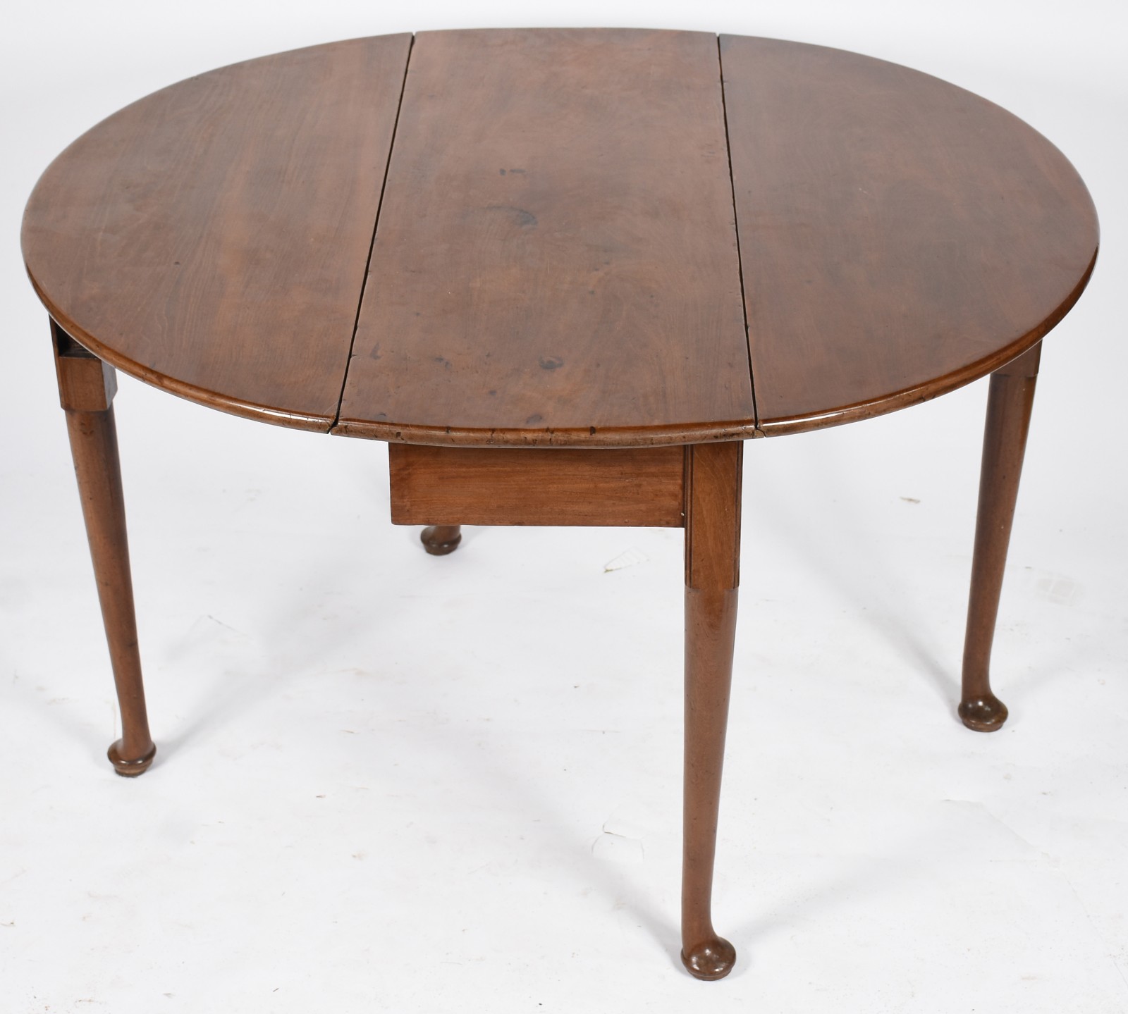 Mesa inglesa de abas em madeira nobre. Medida fechada 1,06 x 0,39 cm - foto 3 de 4