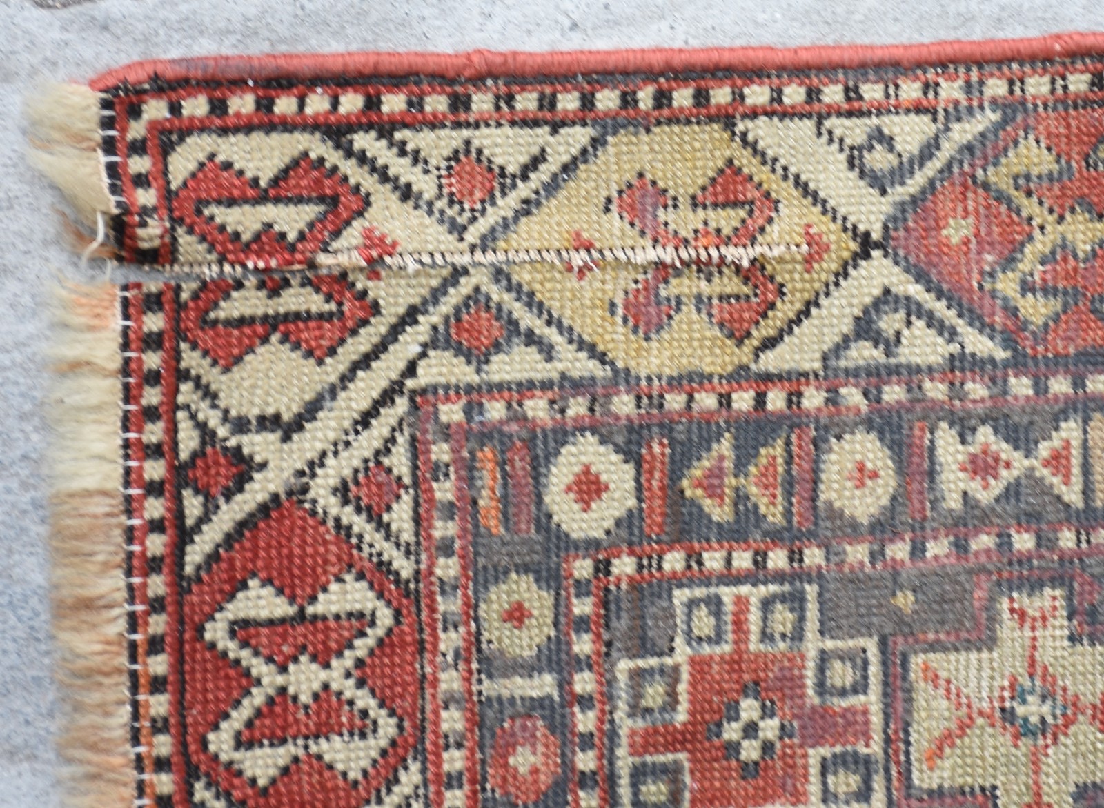 Tapete Shirvan (com restauro e desgastes). - foto 3 de 4