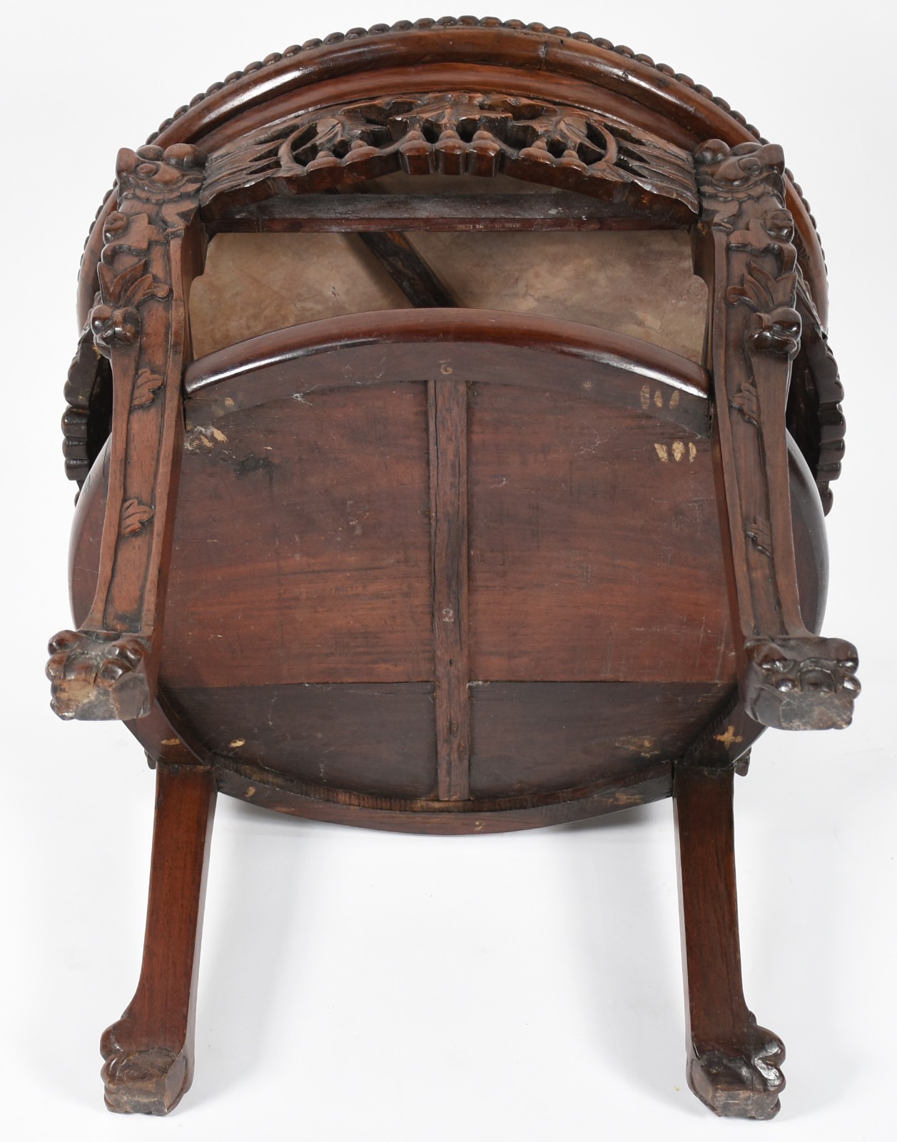 Mesa auxiliar oriental de madeira com tampo de mármore. - foto 4 de 5