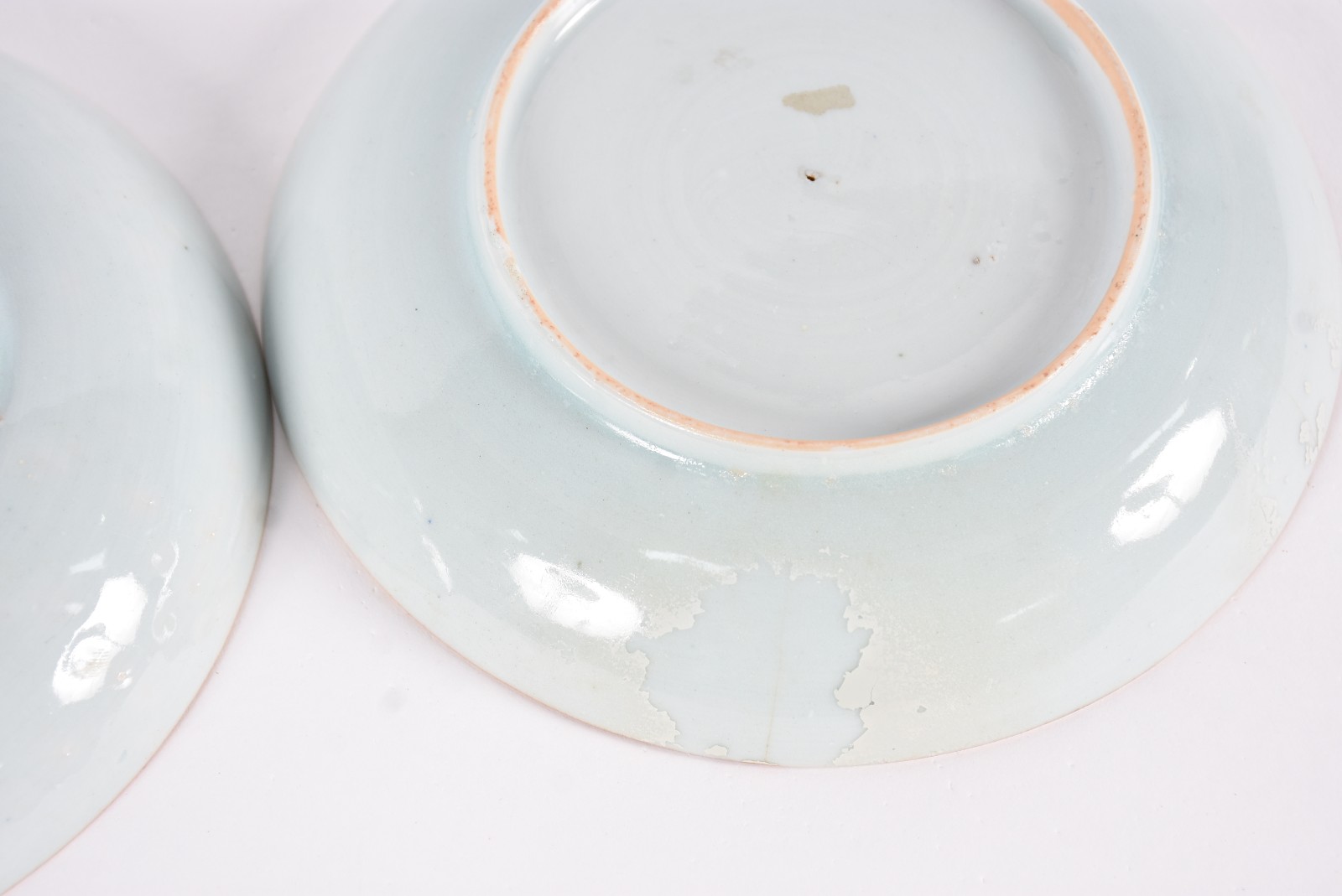 Par de pequenos pratos em porcelana oriental azul e branco (com... - foto 3 de 4