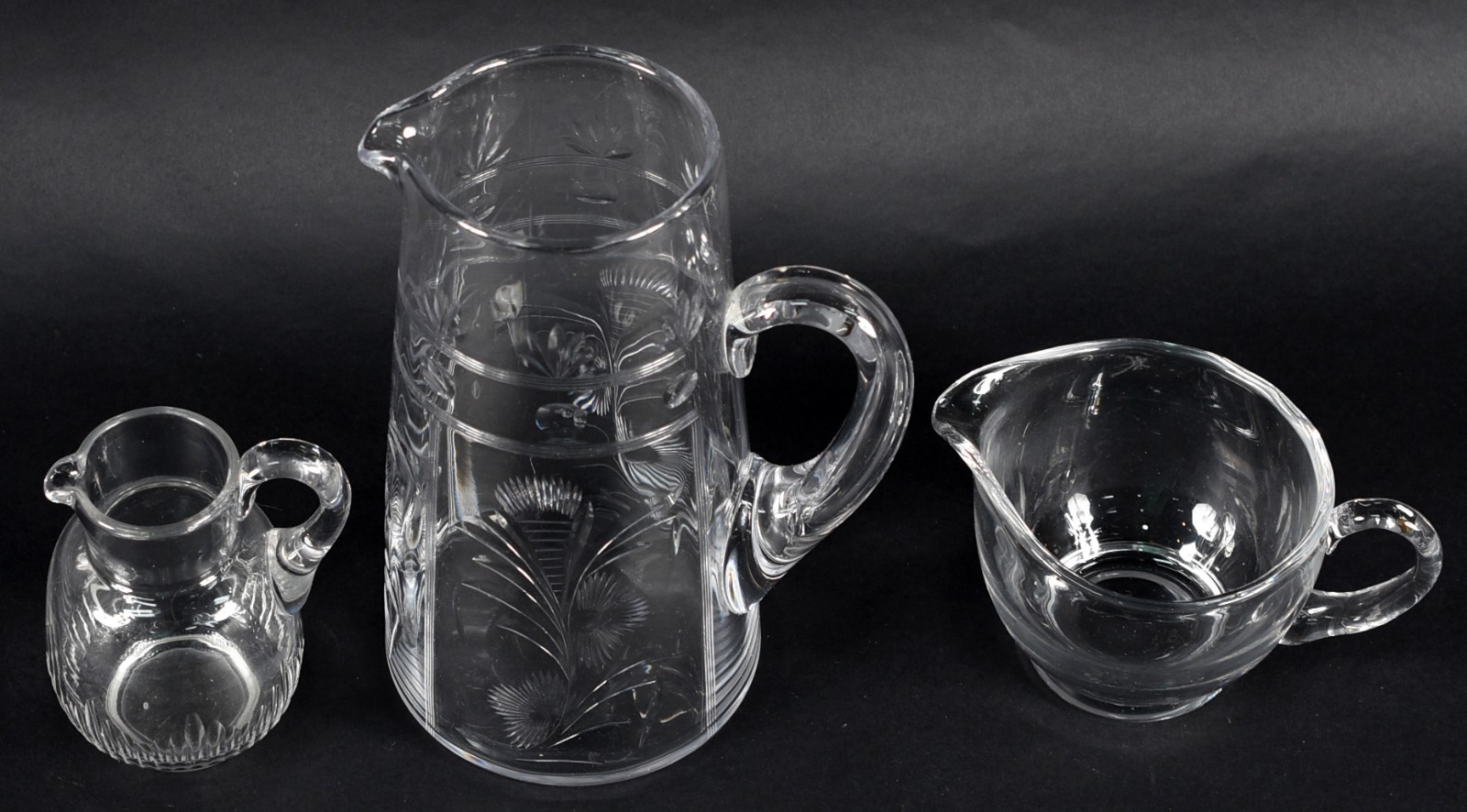 Tres jarras para água de cristal europeu em diversos modelos. - foto 2 de 3