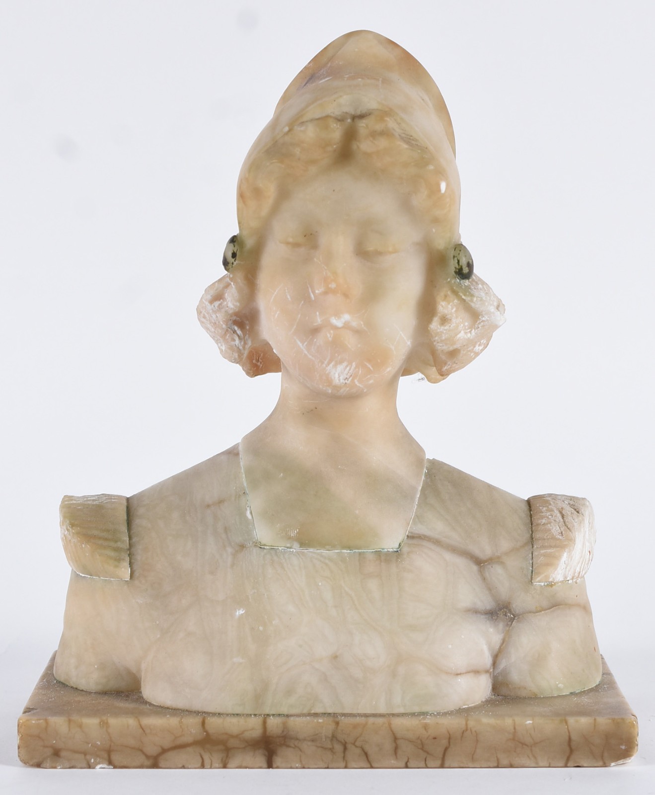 Escultura de alabastro representando figura feminina. - foto 1 de 5