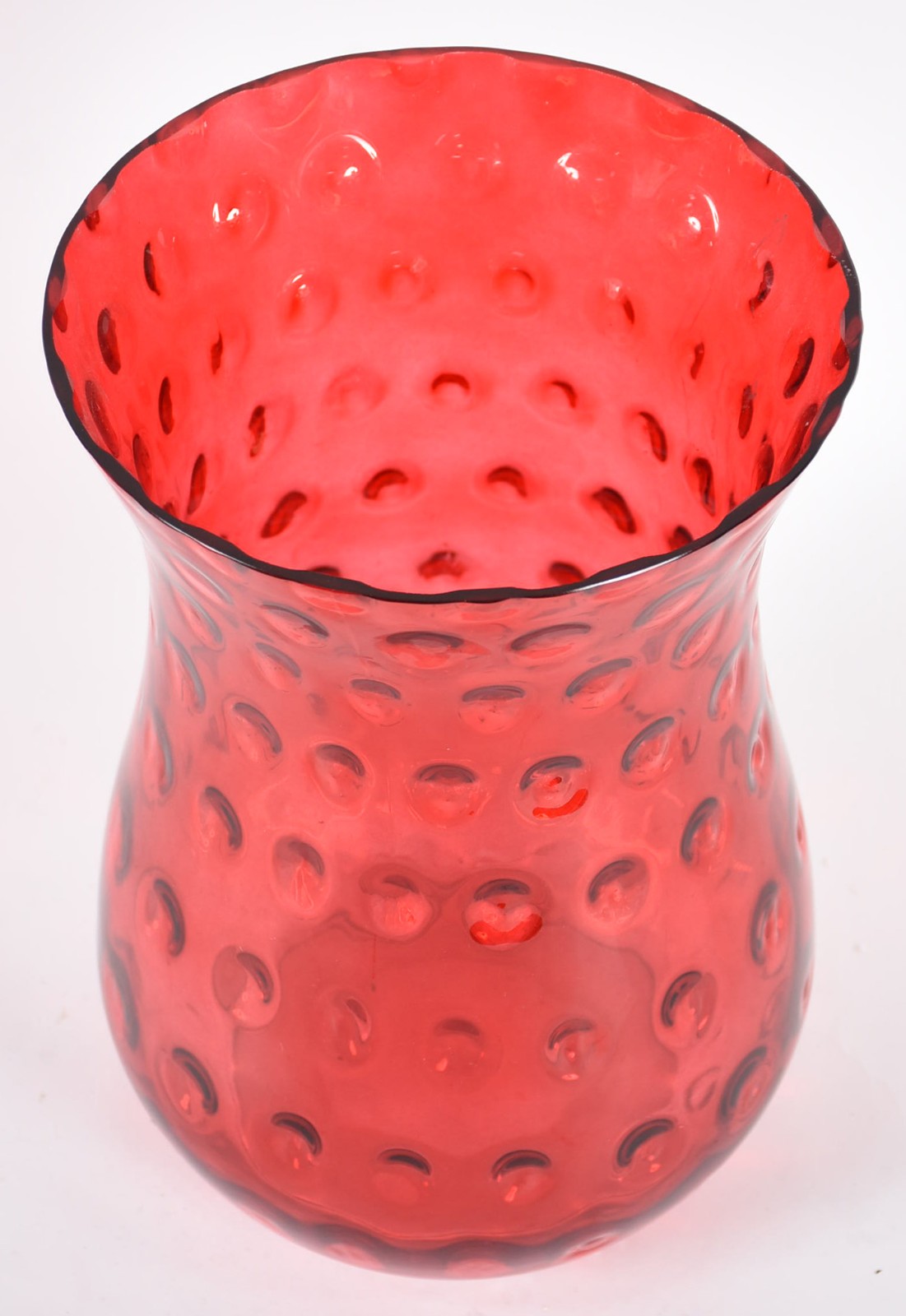 Vaso decorativo de vidro vermelho transparente. - foto 1 de 3