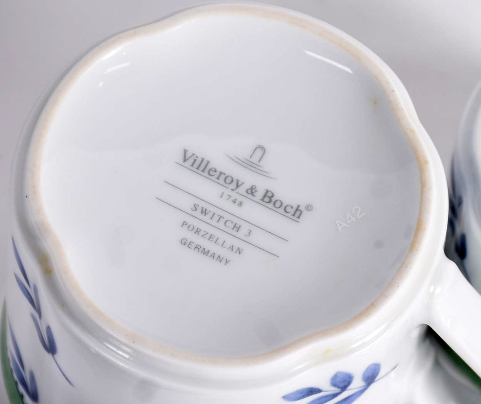 Serviço de porcelana alemã para chá e café, composto de bule, 6... - foto 4 de 5