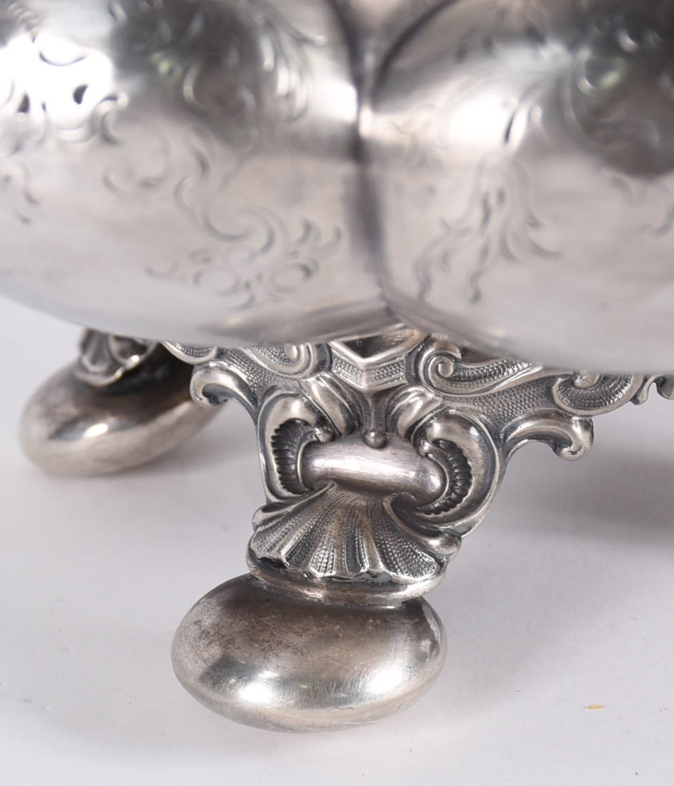 Bowl de prata de lei com resquícios de contraste na borda facetada... - foto 4 de 6