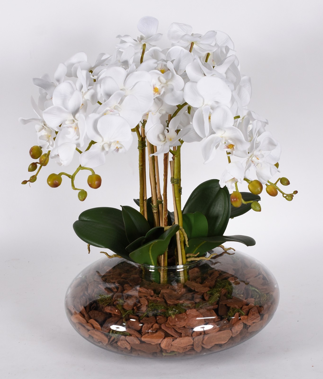 Composição de orquídeas permanentes em bowl de vidro. - foto 2 de 3