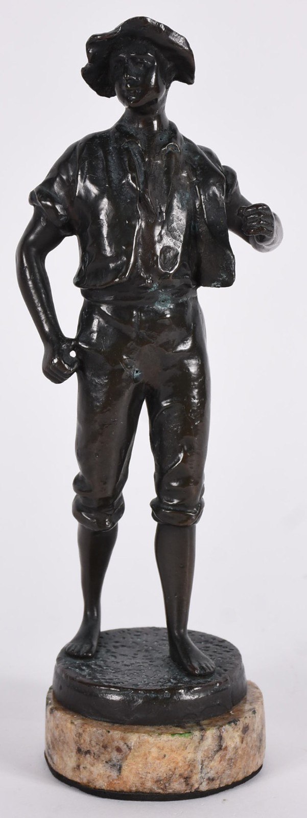 Estatueta de bronze representando campones, numerada na base... - foto 1 de 5