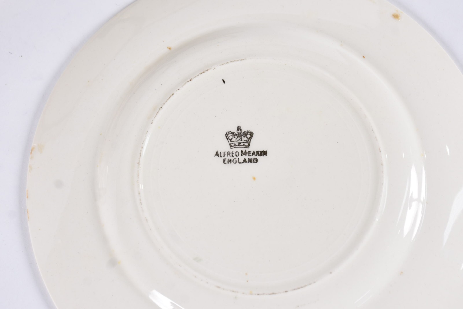 Dois conjuntos de pratos, sendo 13 de porcelana fraancesa de... - foto 4 de 5