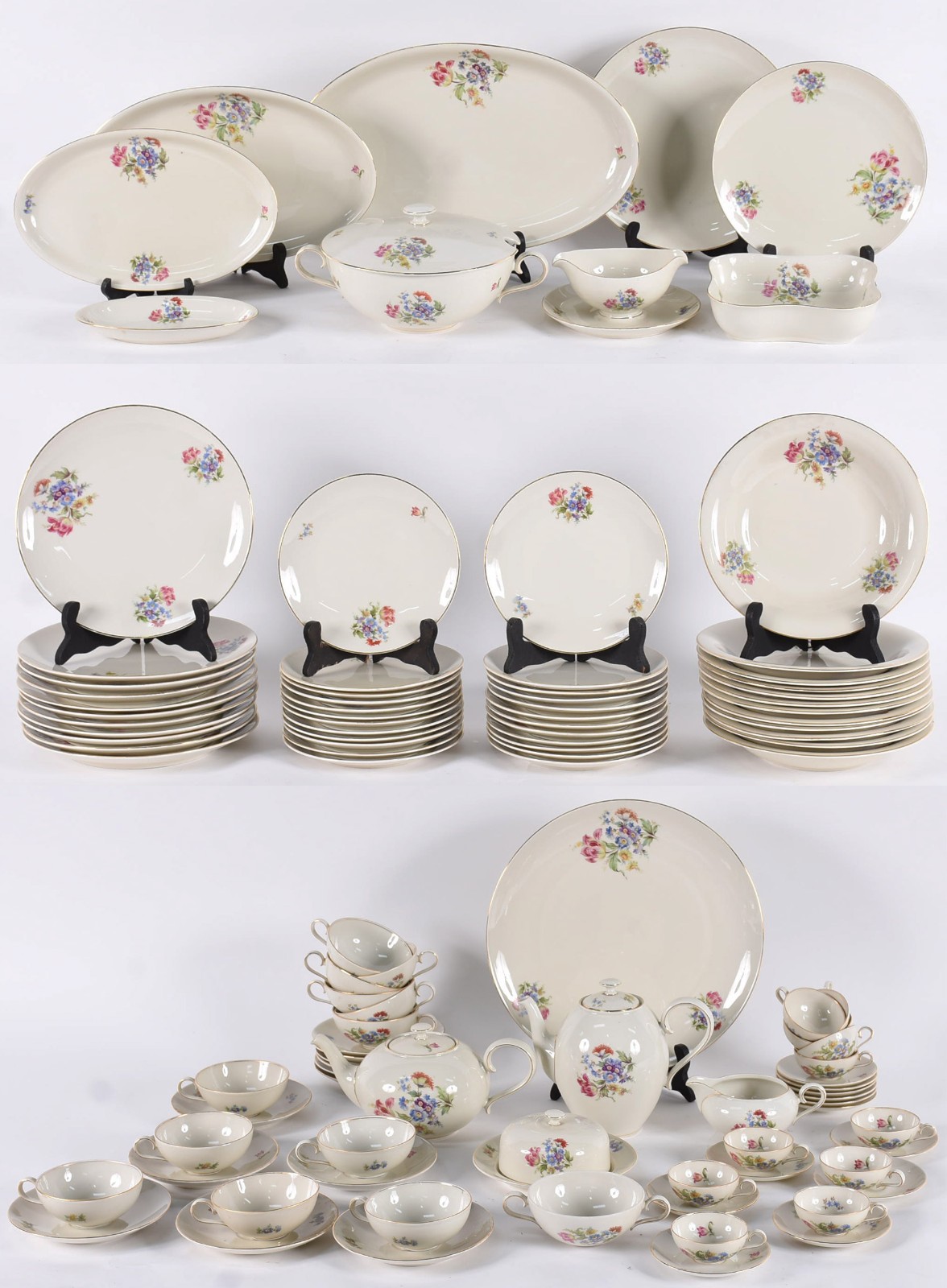 Aparelho de chá, café e jantar de porcelana Tcheca com flores em... - foto 1 de 7