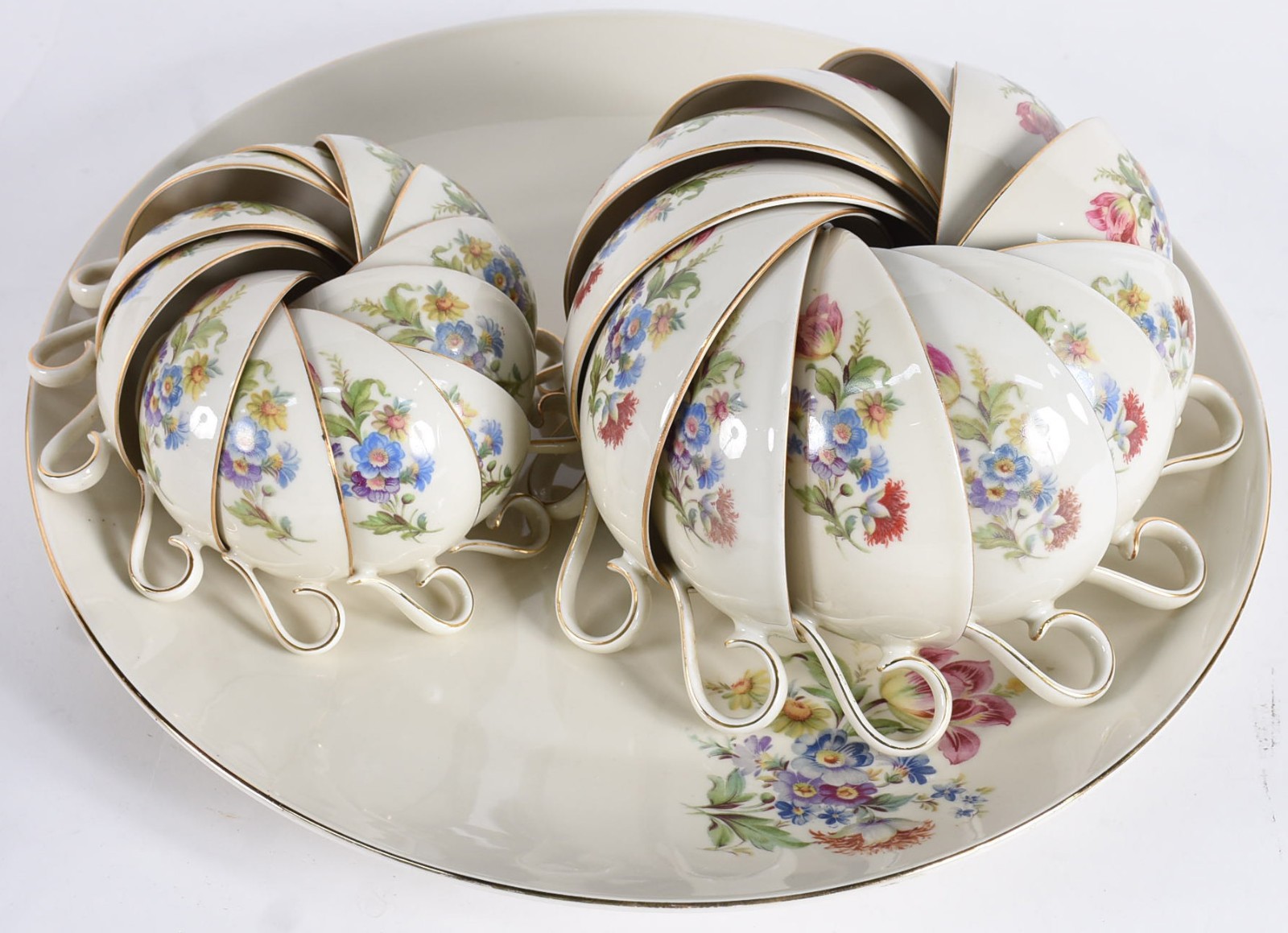 Aparelho de chá, café e jantar de porcelana Tcheca com flores em... - foto 5 de 7
