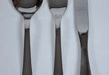 Faqueiro Meridional de inox, completo para 12 p... - Faqueiro Meridional de inox, completo para 12 pessoas, com 130 peças, no estojo de madeira.
