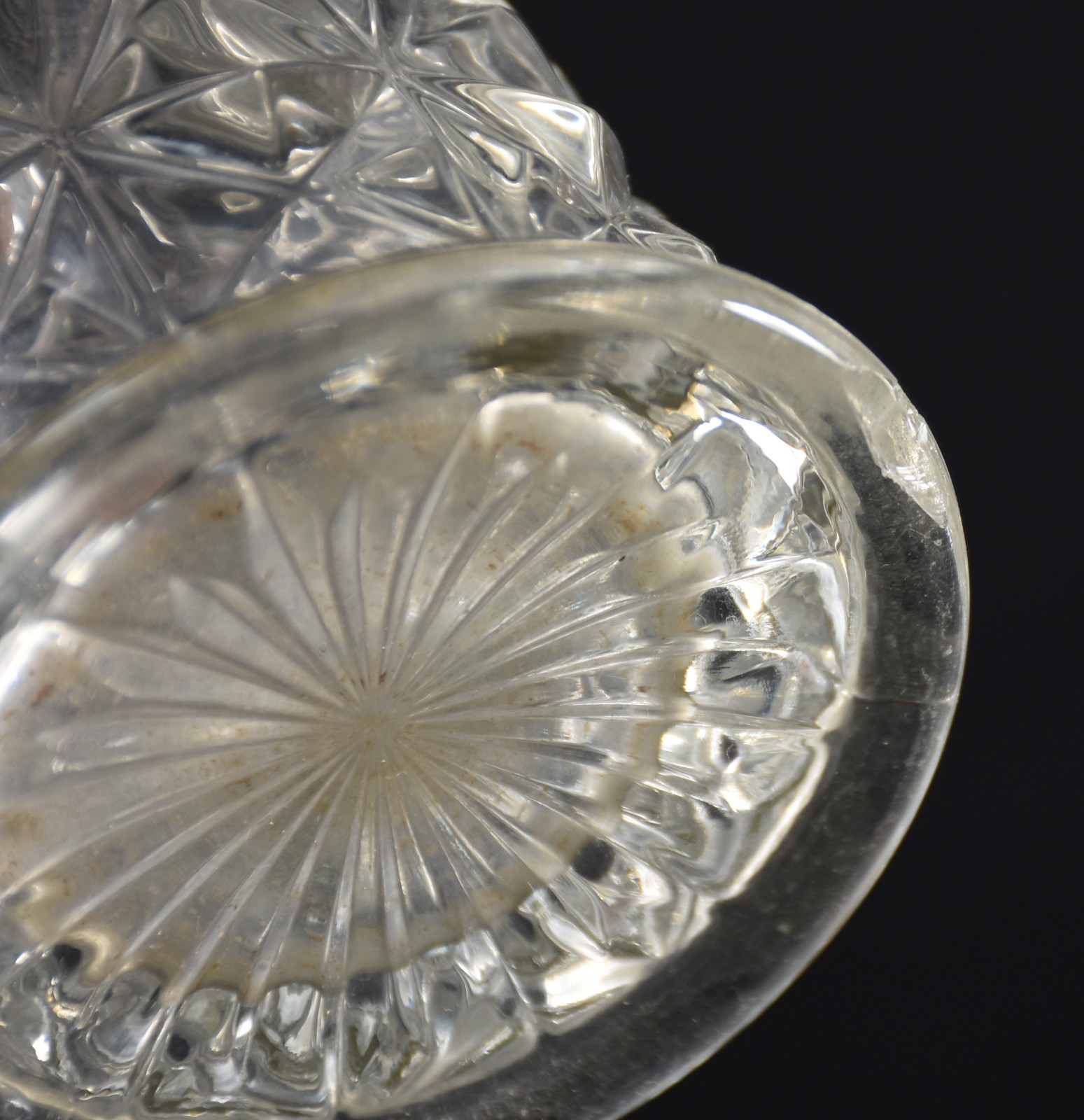Diversas peças de vidro e cristal, sendo bowl menor, prato, pequeno... - foto 6 de 6