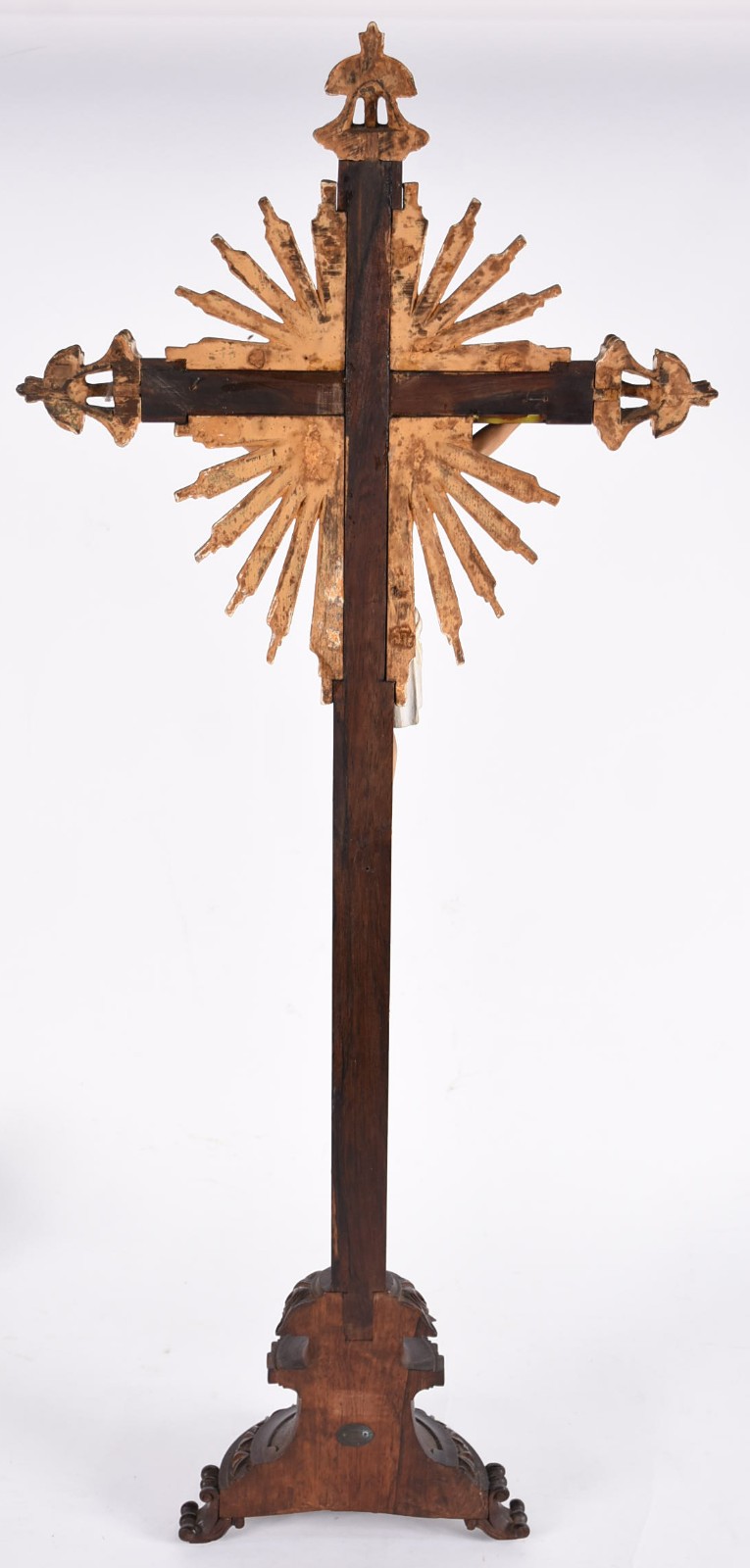 Crucifixo portugues de madeira nobre com figura de Cristo ricamente... - foto 3 de 7