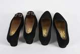 Dois pares de sapatos femininos italianos FERRA... - Dois pares de sapatos femininos italianos FERRAGAMO. Peças usadas seminovas. Tamanho 36.