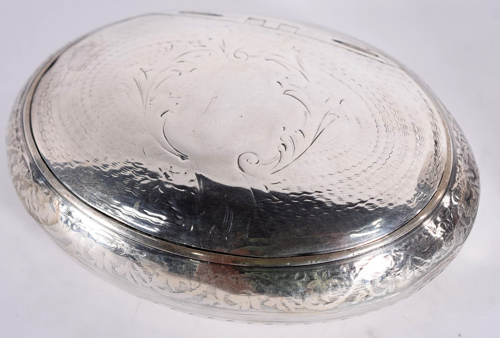Duas pequenas caixas de prata inglesa contrastada. Peso 150 g (Por... - foto 3 de 10