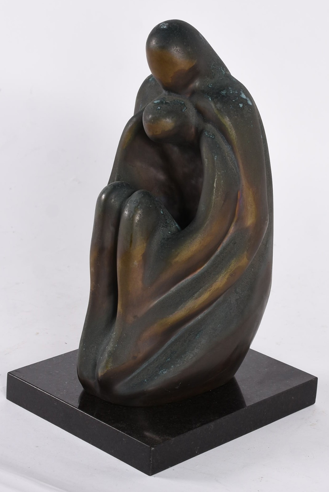 Três esculturas de bronze de artistas variados. O que tem duas... - foto 6 de 11