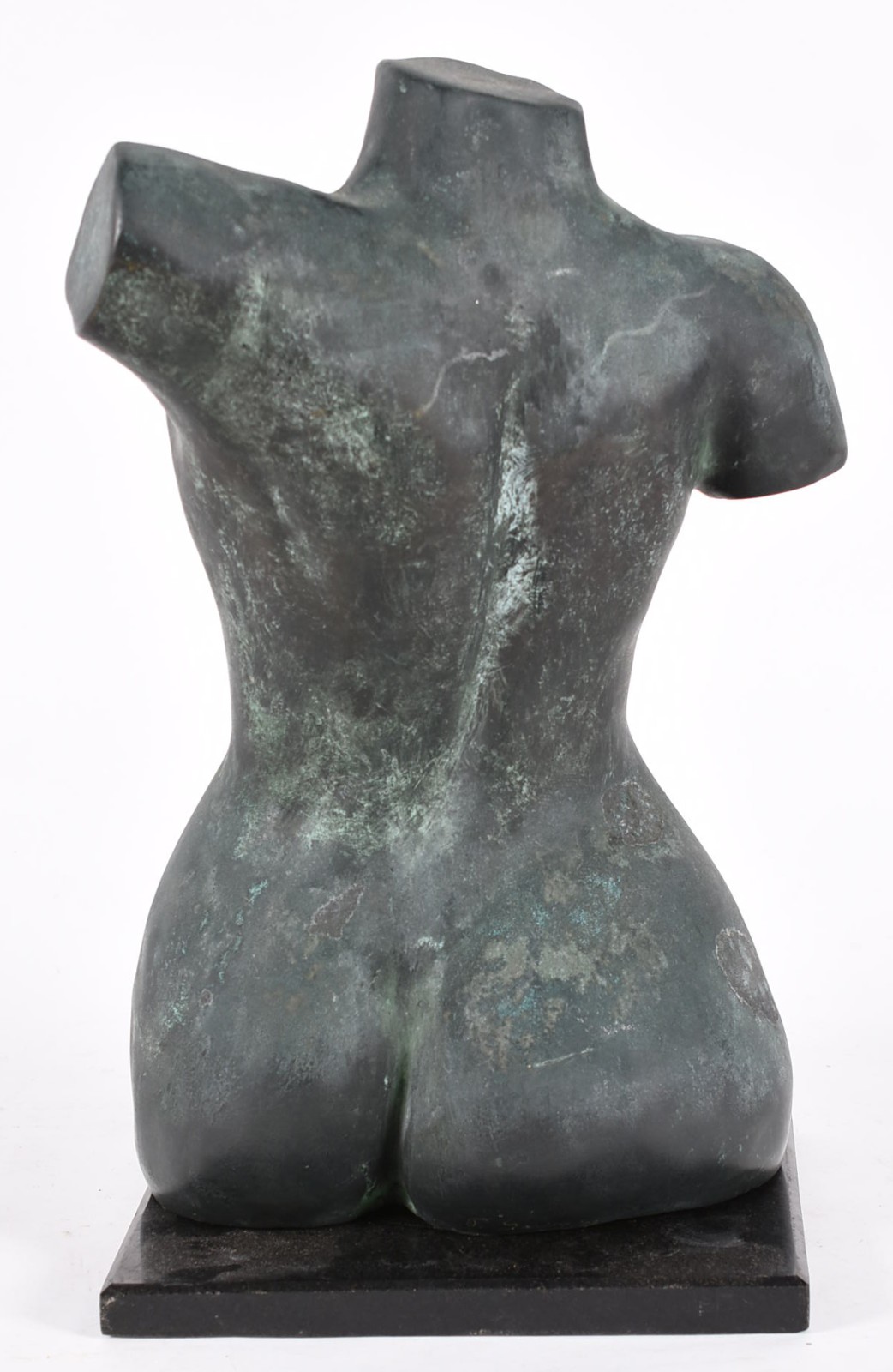 Três esculturas de bronze de artistas variados. O que tem duas... - foto 8 de 11