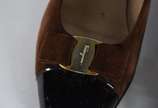 Dois pares de sapatos femininos italianos FERRA... - Dois pares de sapatos femininos italianos FERRAGAMO, tamanho brasileiro 36. Peças usadas seminovas.