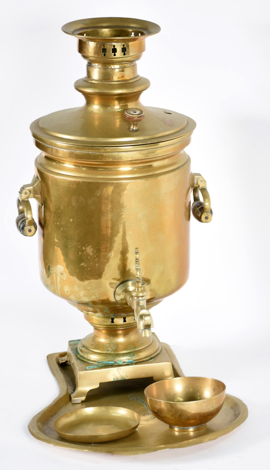 Samovar de metal dourado. - foto 2 de 7