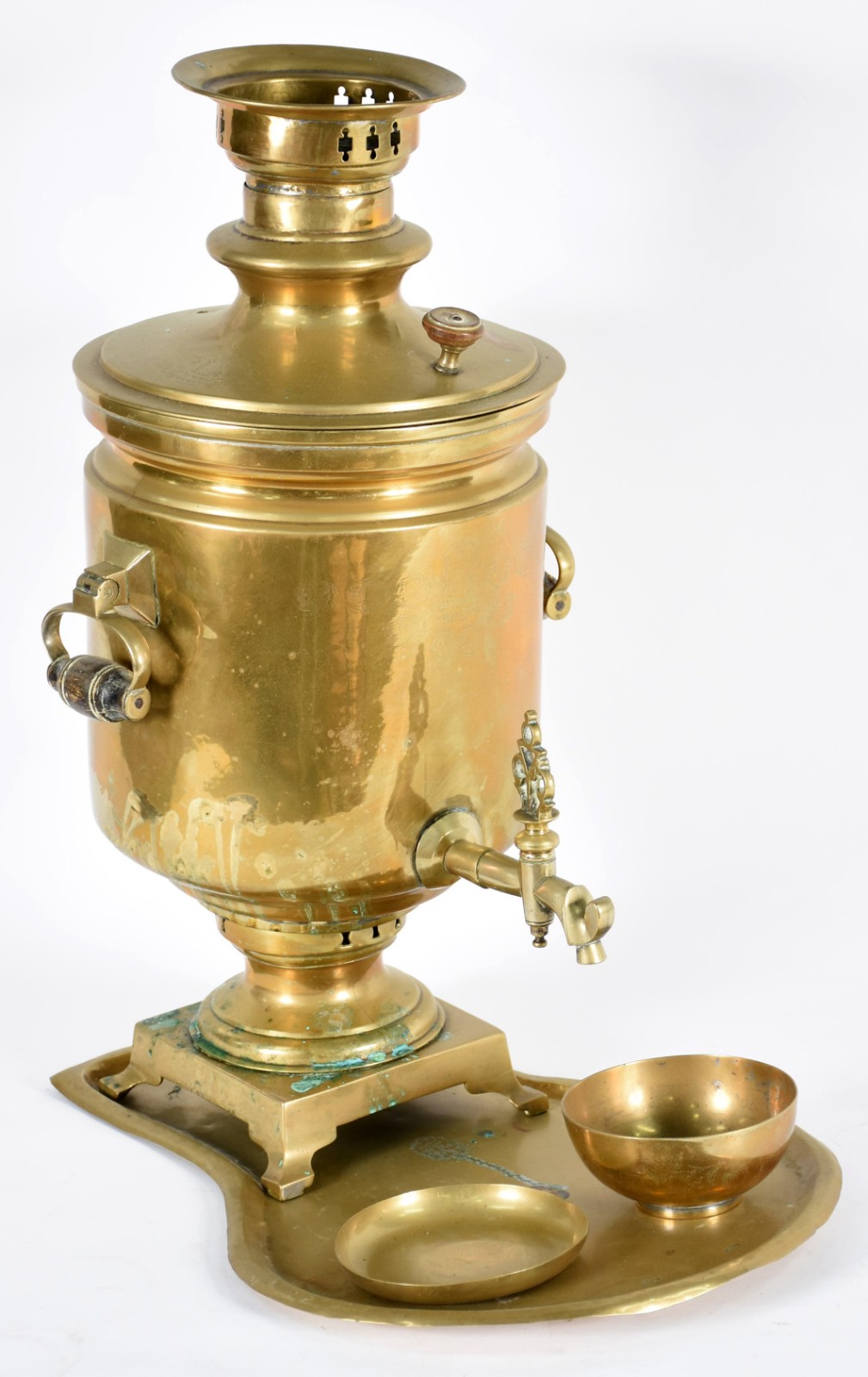 Samovar de metal dourado. - foto 1 de 7