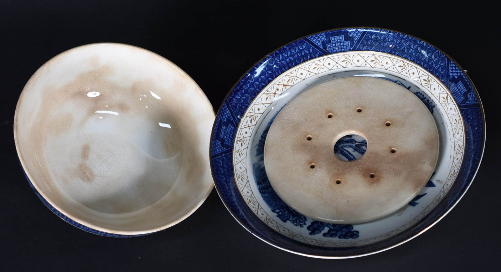 Sete peças diversas de porcelana. - foto 3 de 10