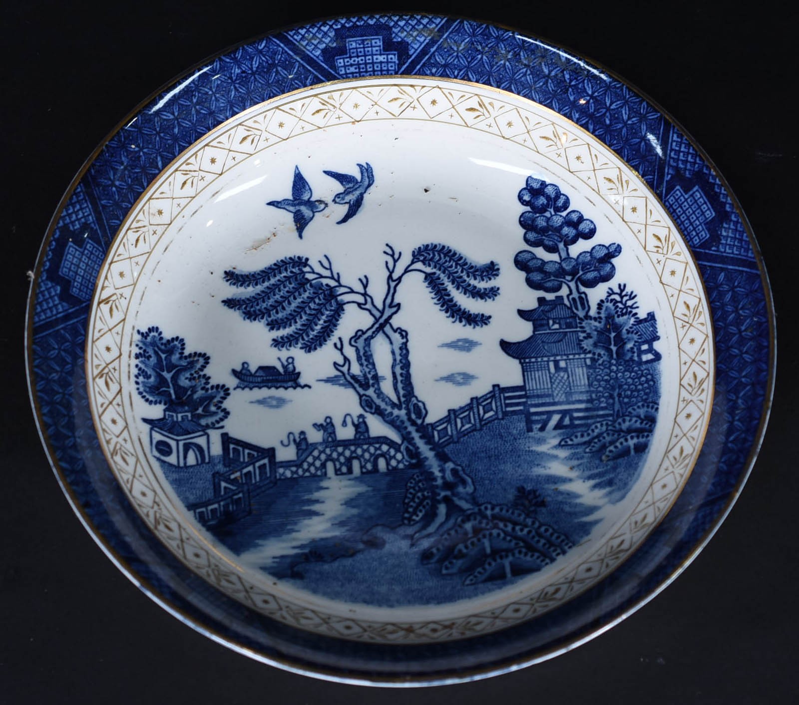 Sete peças diversas de porcelana. - foto 4 de 10
