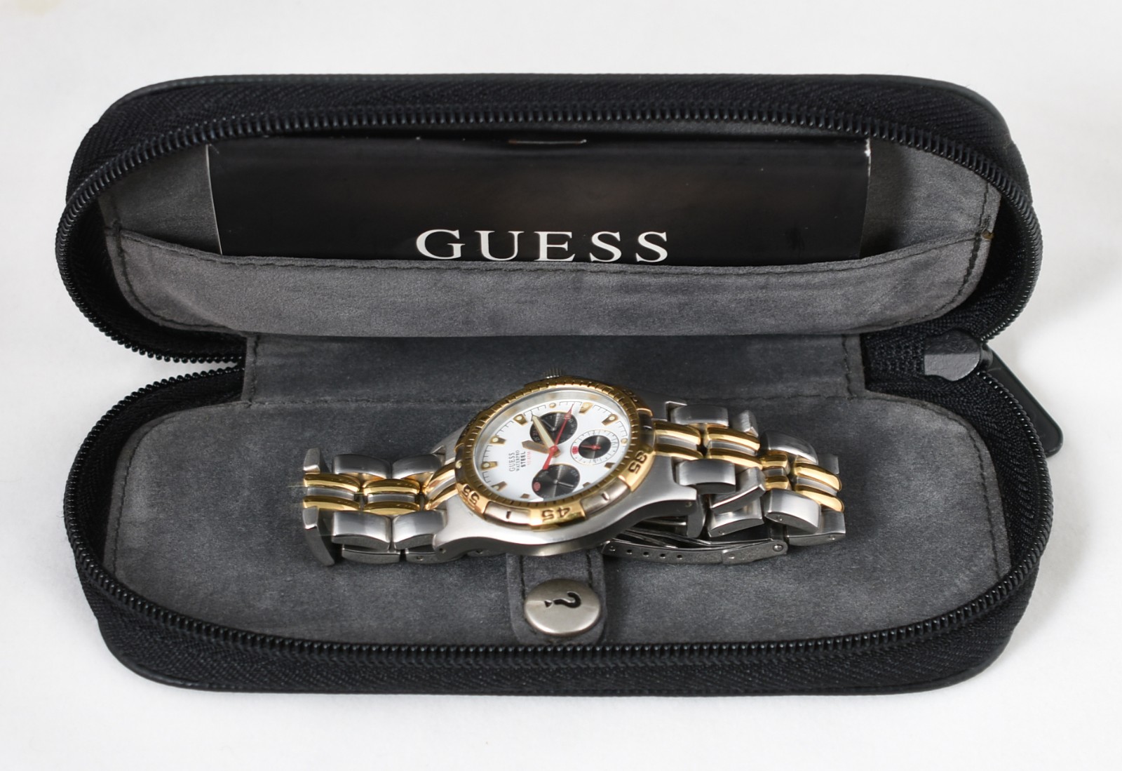 Relógio masculino Guess, pulseira e caixa em aço com detalhes... - foto 6 de 6