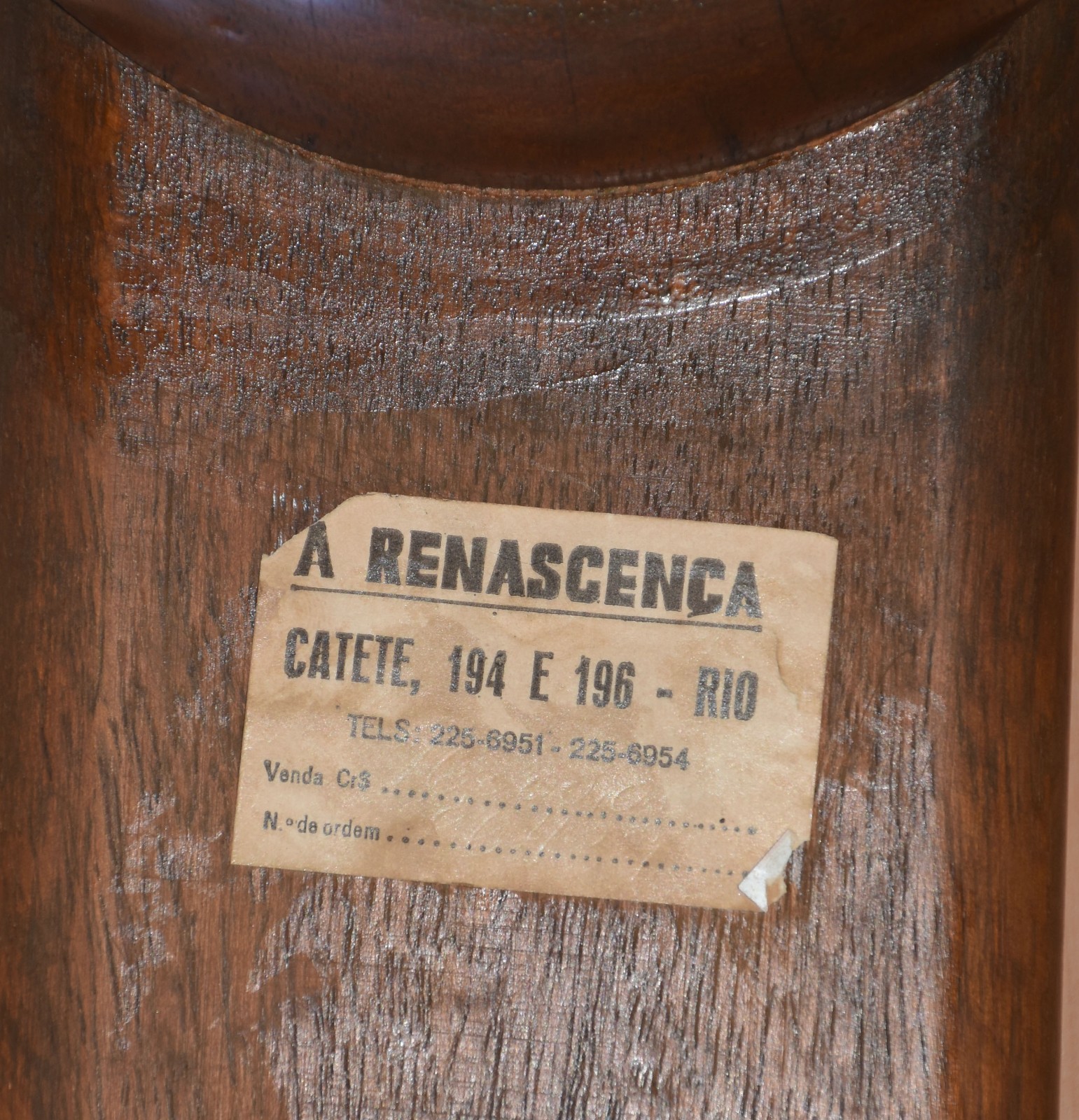 Conjunto de Mesa de jantar de madeira nobre, Selo da RENASCENÇA... - foto 5 de 8