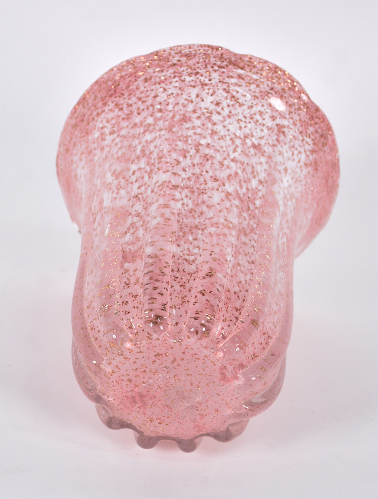 Jarra de vidro decorativo na cor rosa com pó de ouro. - foto 3 de 3