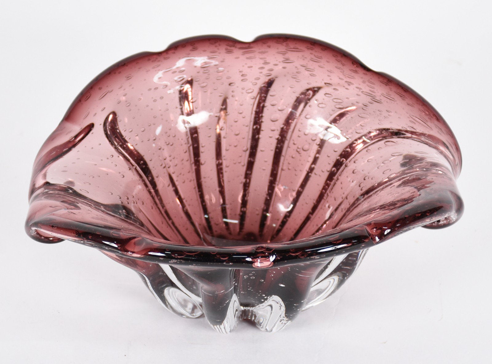 Bowl de vidro decorativo na cor violeta com pó de ouro. - foto 2 de 4