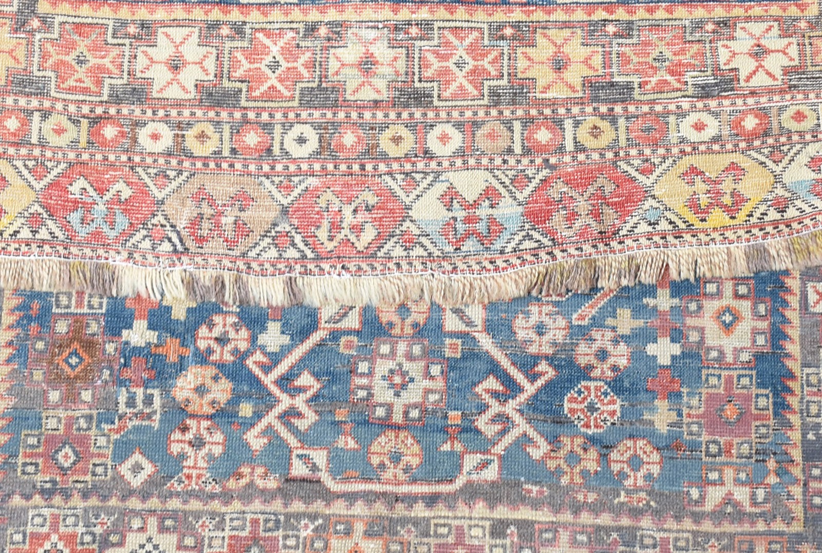 Tapete Shirvan (com restauro e desgastes). - foto 2 de 4