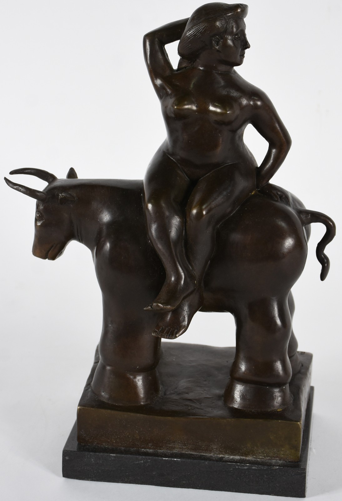 Botero (1932), Nude girl with bull - foto 2 de 5