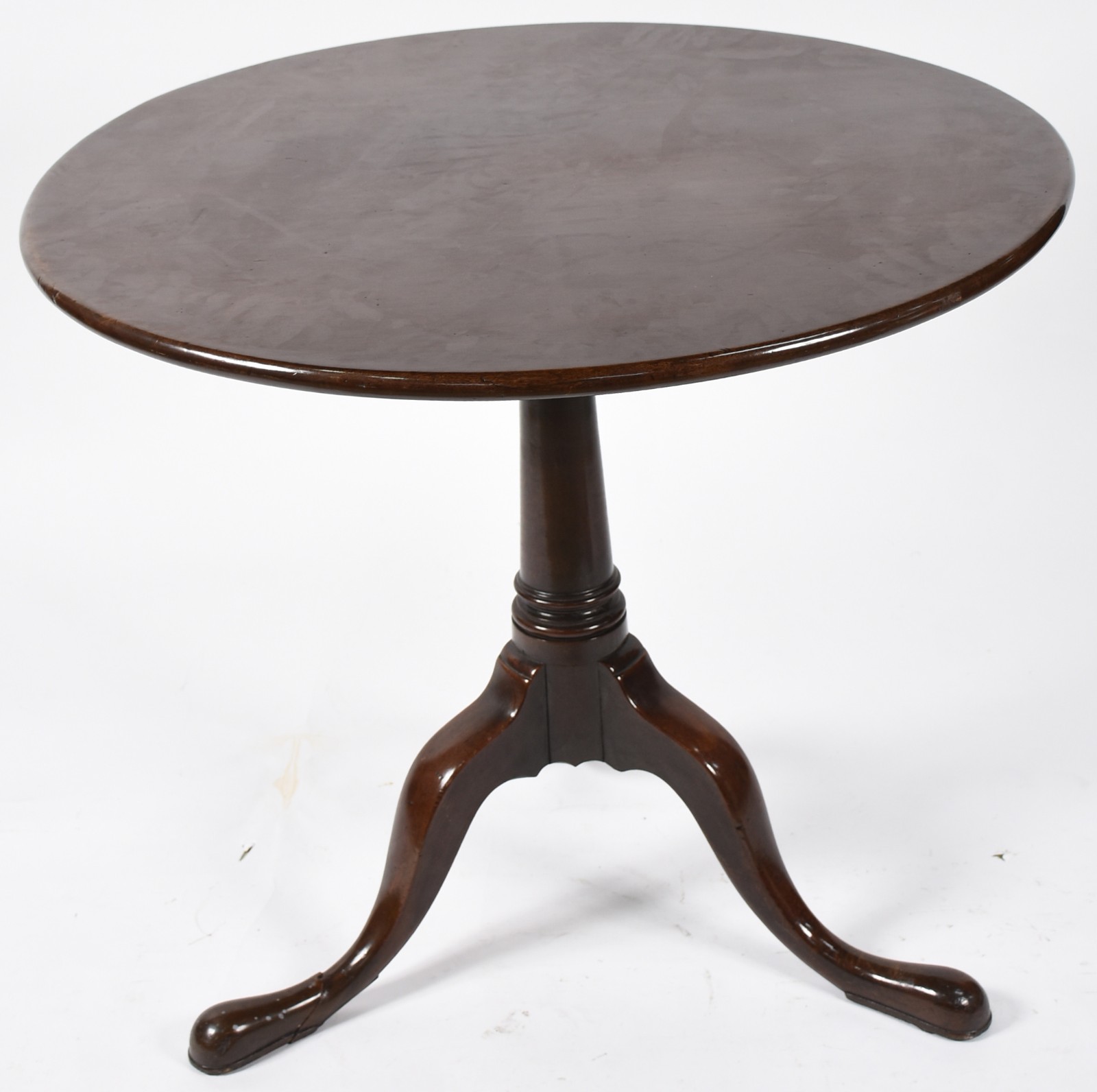 Mesa tilp top inglesa de madeira nobre, feitio redondo, base na forma... - foto 2 de 4