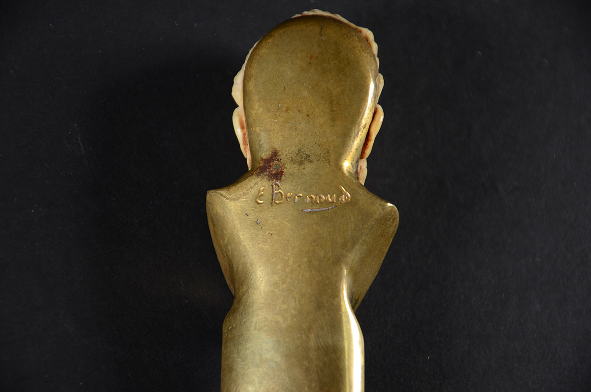 E.BERNOUD - Espátula de bronze frances ASSINADO com rosto masculino... - foto 2 de 2