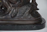 E. ROSSI - Escultura em bronze representando Me... - E. ROSSI - Escultura em bronze representando Menino. Altura: 23 cm