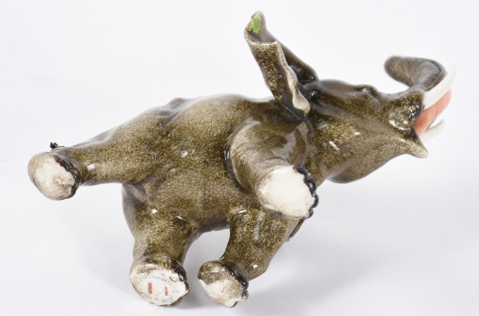 Escultura de porcelana italiana Capo di Monti representando elefante... - foto 4 de 6