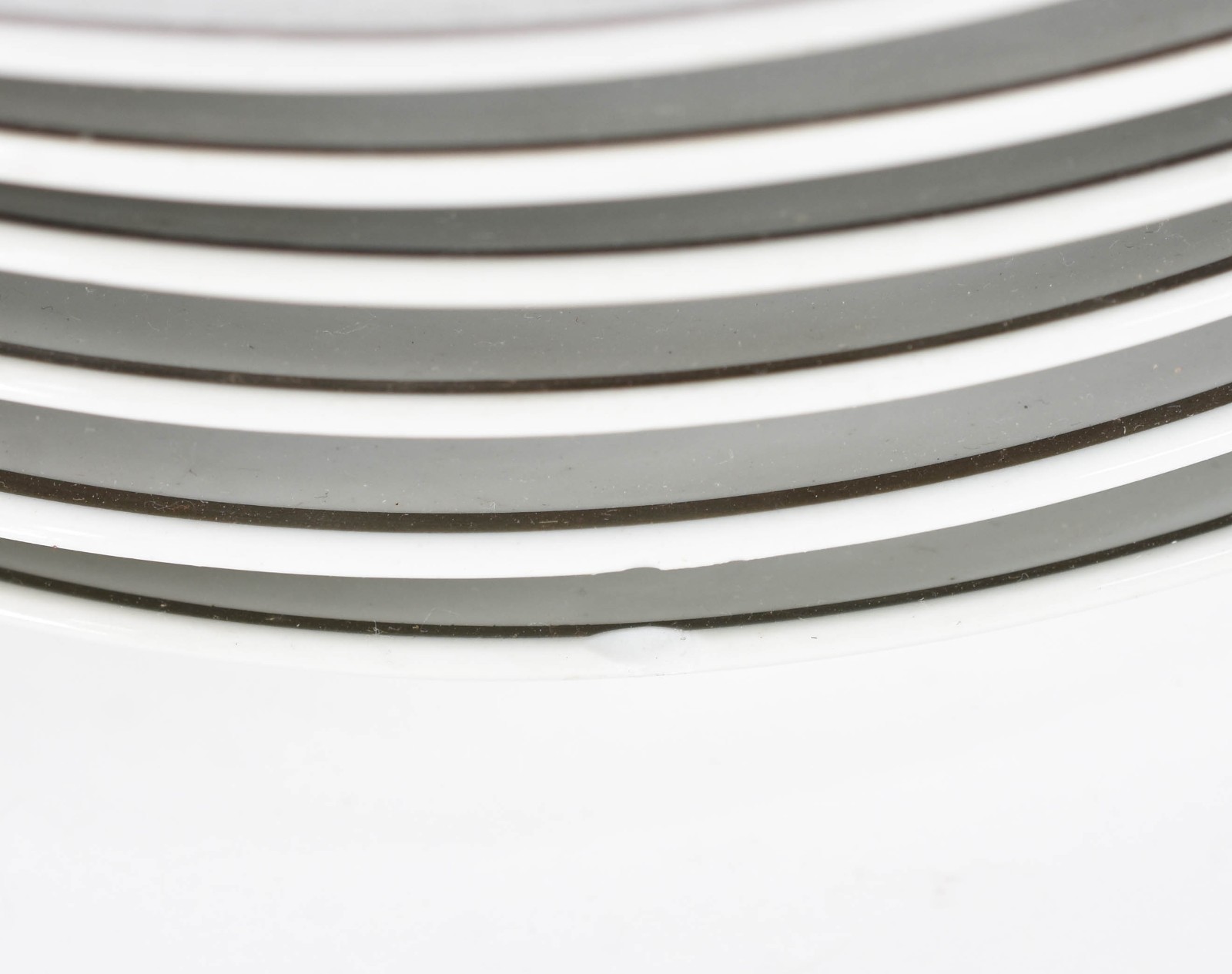 Doze pratos de porcelana SCHMIDT decorados com desenhos geométricos... - foto 2 de 3