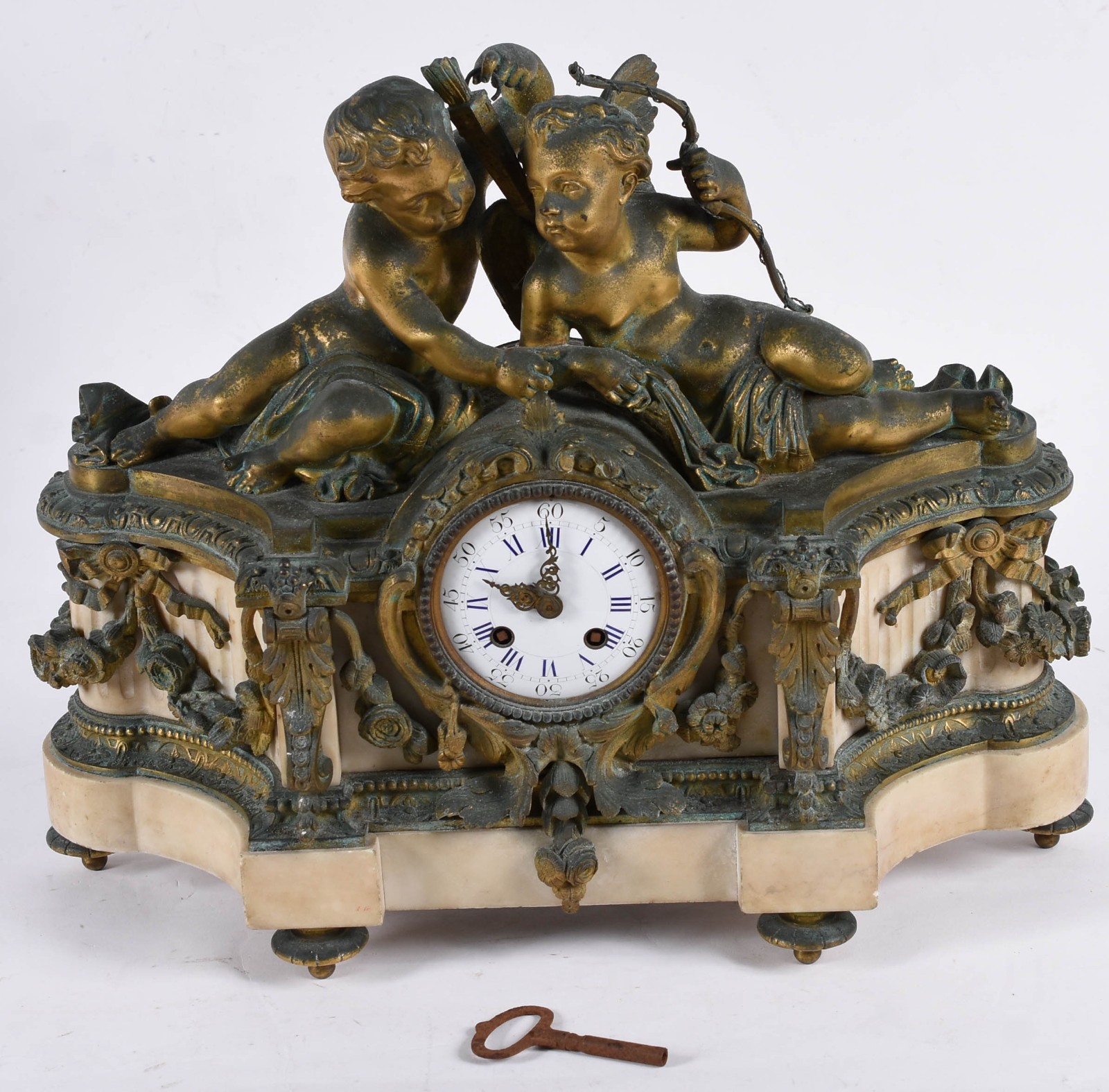 Relógio de mesa francês, base de mármore, guarnição e figuras de... - foto 1 de 6
