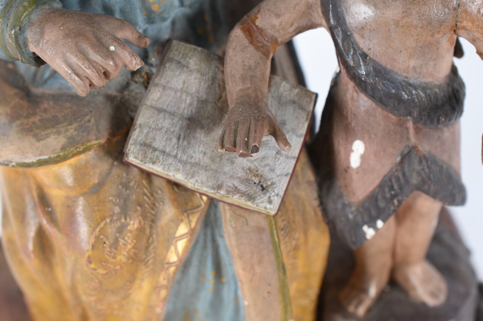 Santana Mestra - Imagem de madeira policromada, pequenos defeitos e... - foto 4 de 7