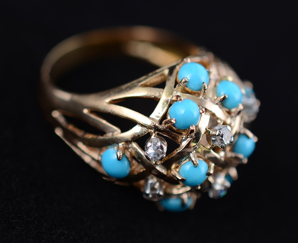 Anel ouro 18k, seis brilhantes com 0,30 carats, pequenos e cabochans... - foto 1 de 2