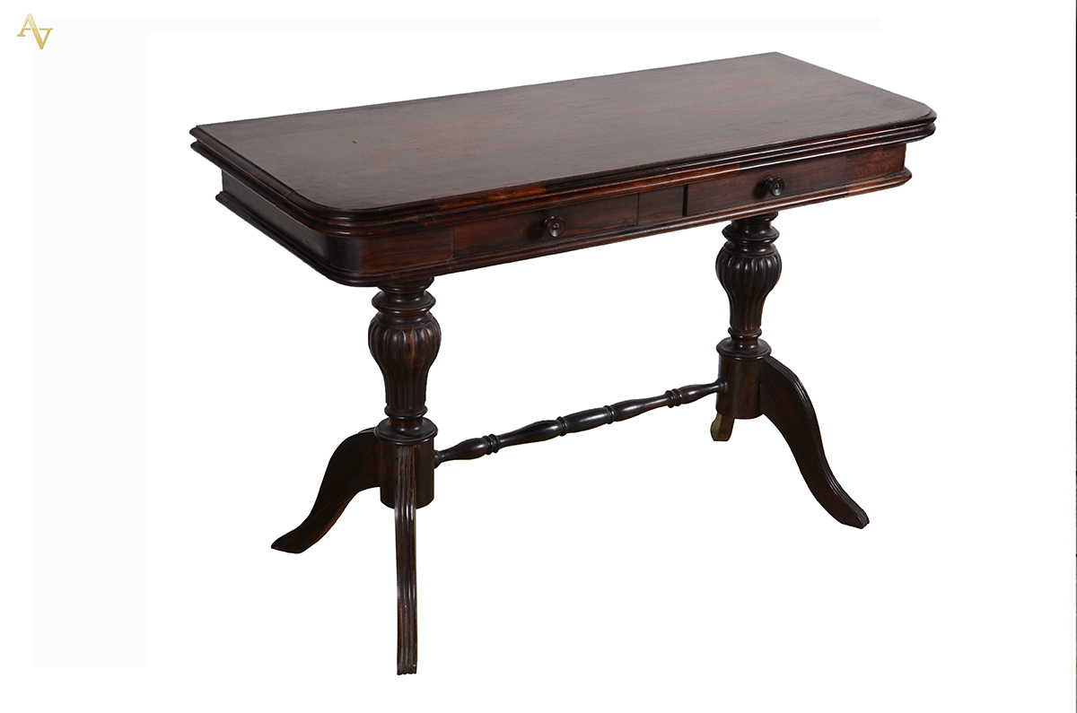 Mesa console de jacarandá, tampo dobrável, med. 1,17 x 50 alt. 78 cm. - foto 1 de 2