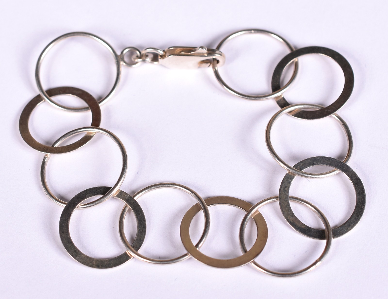 Pulseira feminina em prata de lei 925 mls contrastado, com elos... - foto 1 de 4