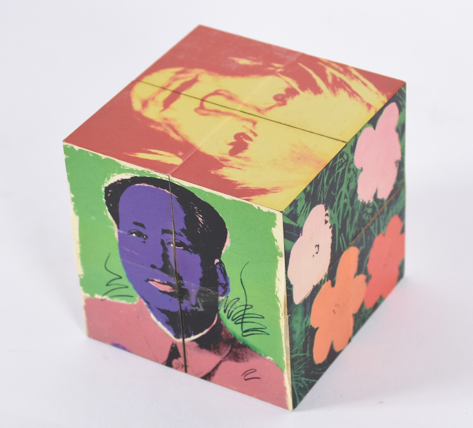 Andy Warhol Magic Cube todo articulado, na caixa (partes do papel... - foto 1 de 5