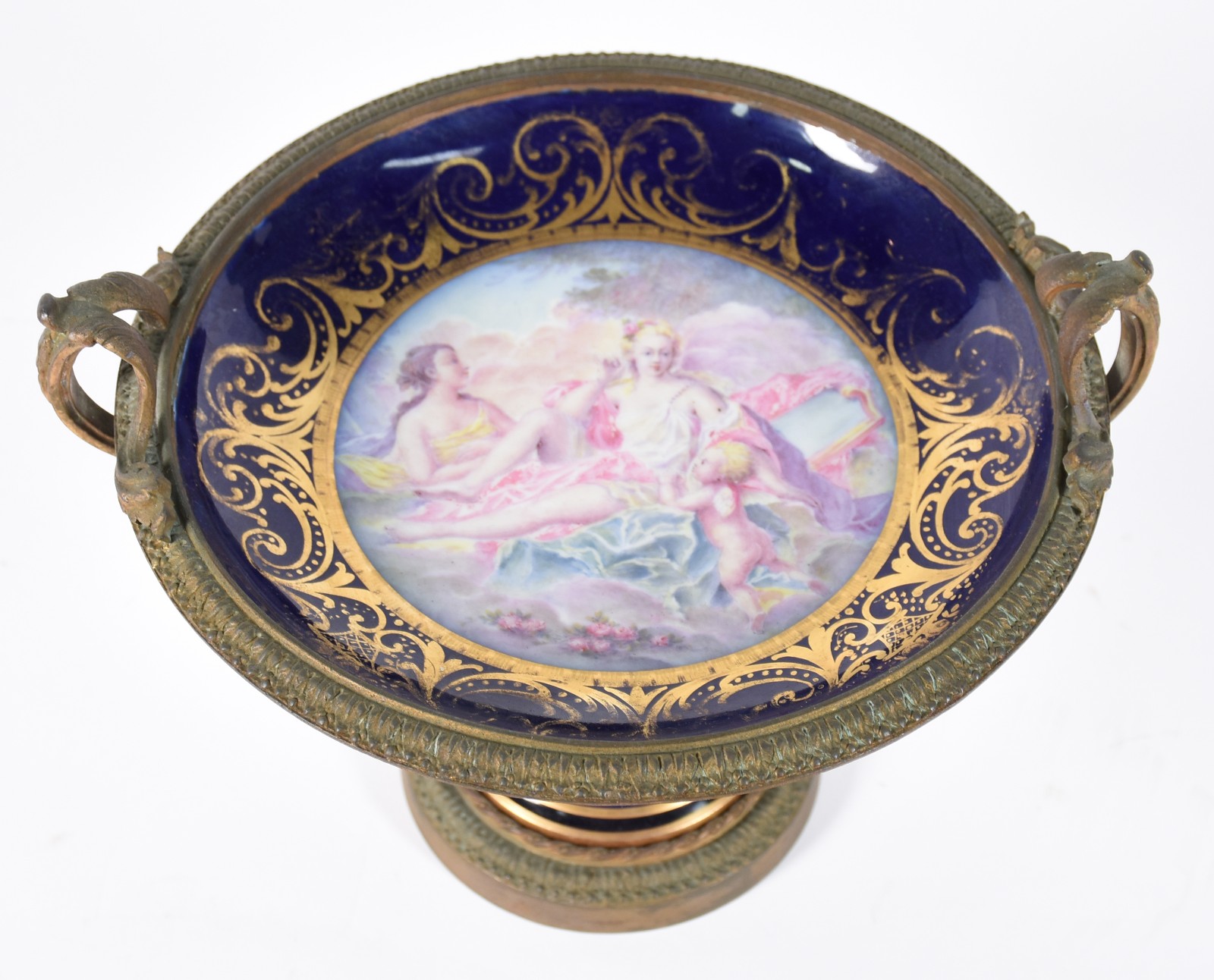Fruteira de porcelana francesa de Sèvres e aplicações de bronze com... - foto 2 de 5