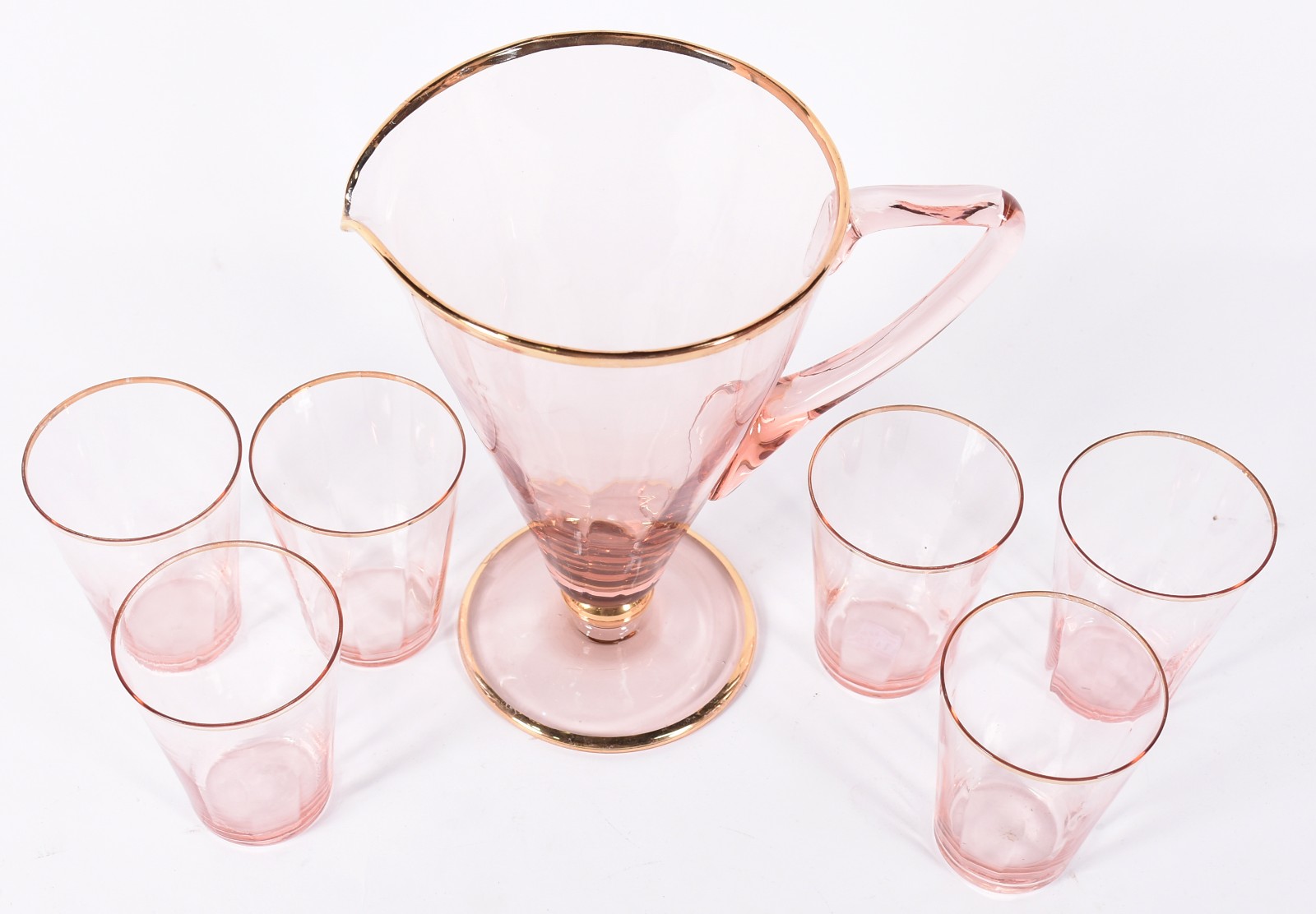 Conjunto de jarra com 6 copos de cristal na cor salmon e bordas... - foto 2 de 3
