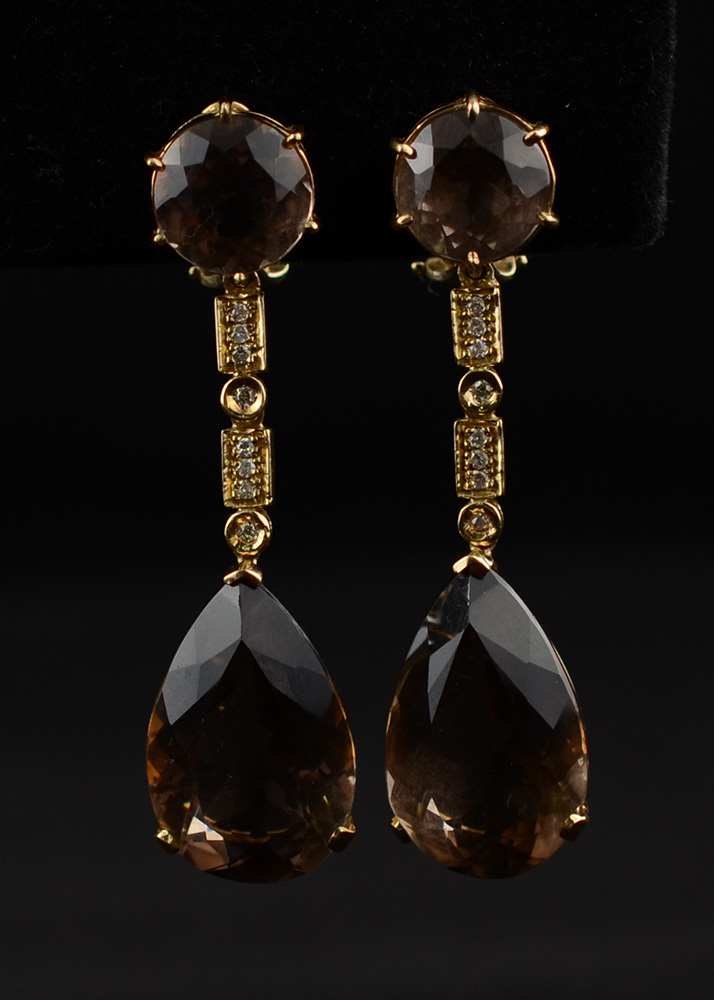 Par de Brincos em ouro amarelo c/ Topázios em forma de gotas e...